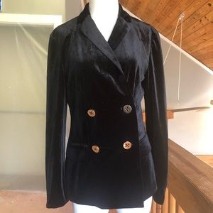 Black velvet blazer by Gretchen Scott